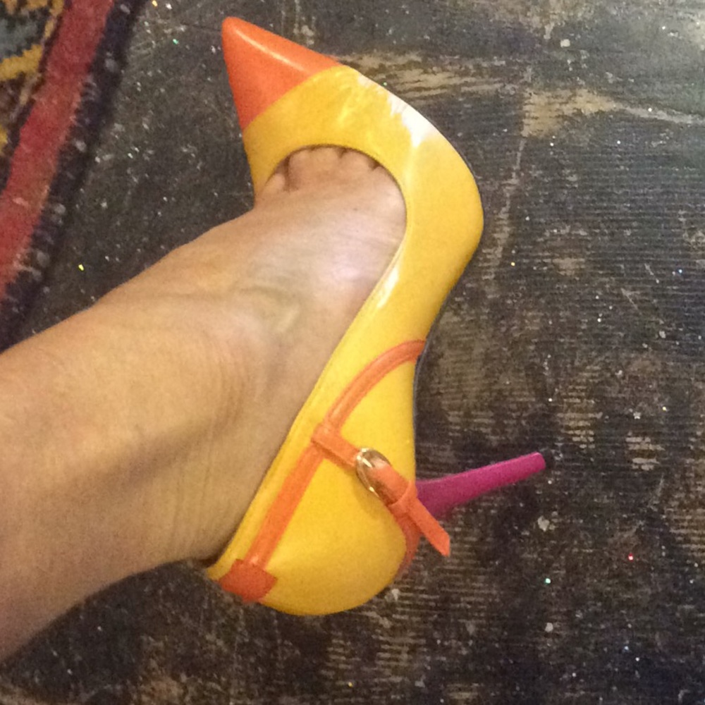 Stuart Weitzman Yellow Orng & Pink Leather 7 & 10